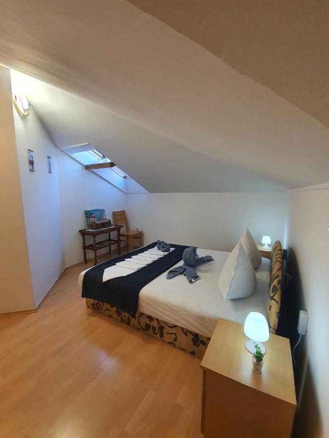 Apartment D Free Parking & Wifi, Walking Distance To Centrum Zadar Exterior photo